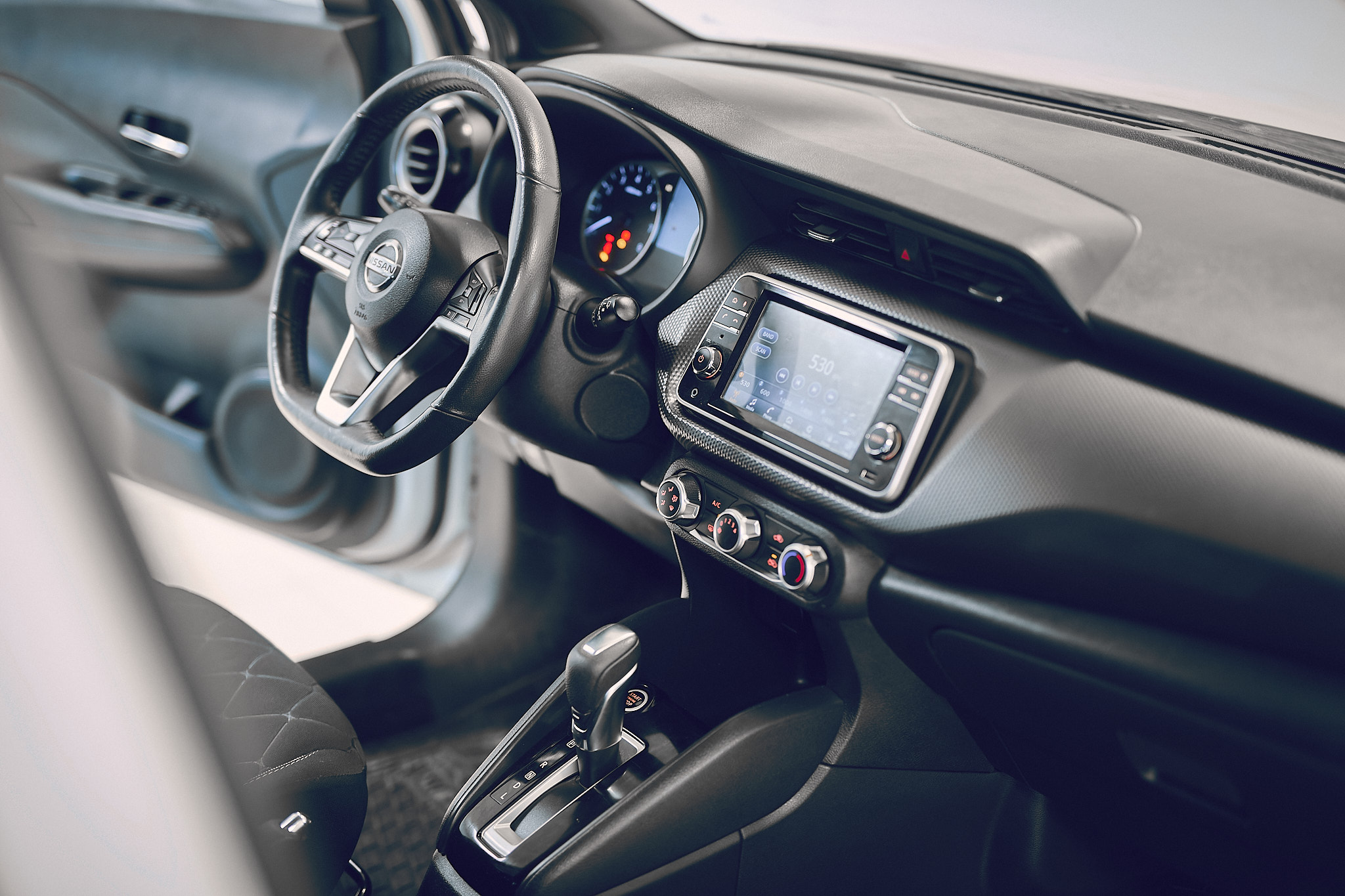 NISSAN KICKS 1.6 ADVANCE CVT BLANCO AE246FL 2020 98.000 KM (3)