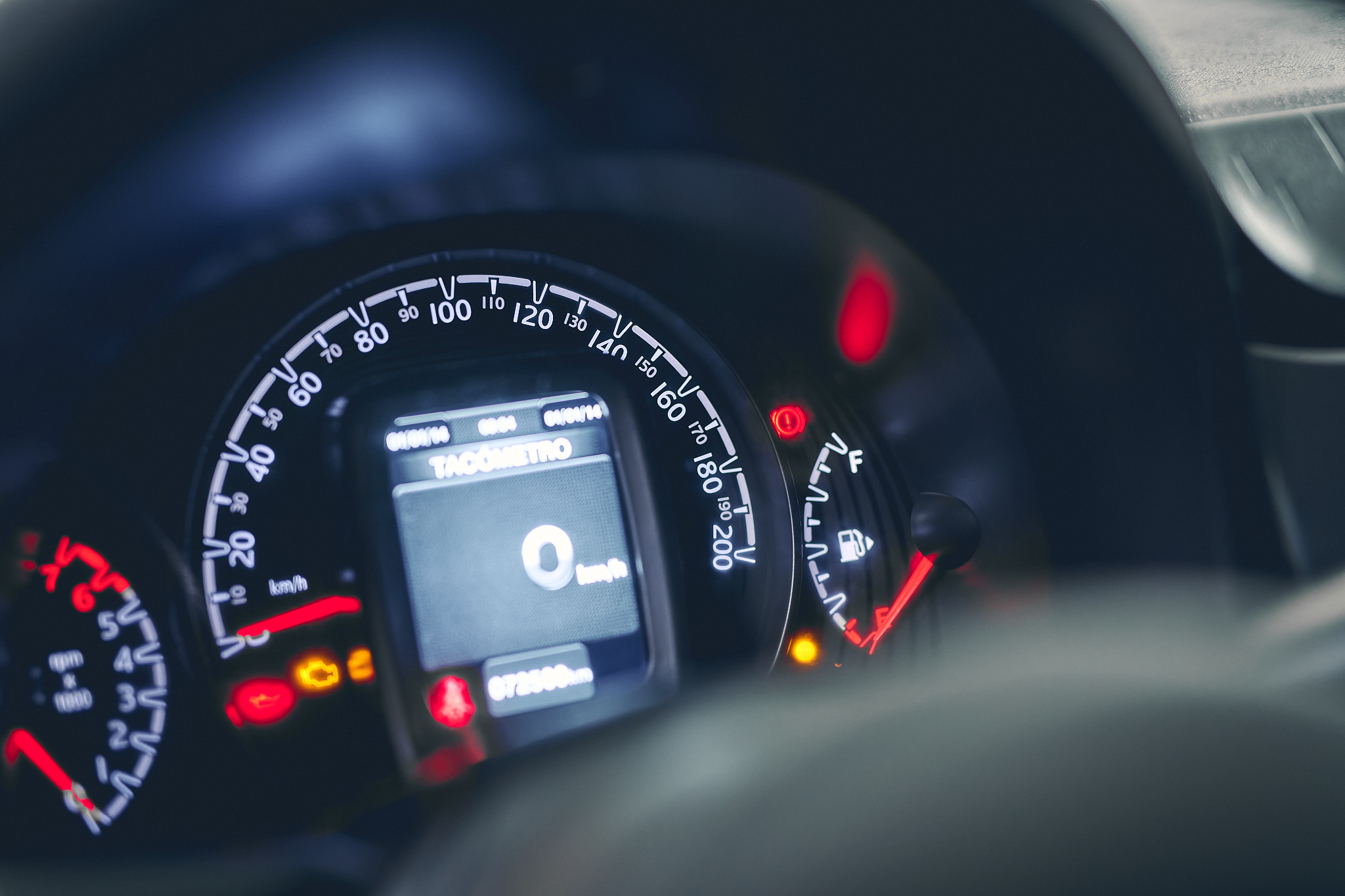 FIAT MOBI EASY 1.0 BLANCO 2018 AD144XJ 72.000 KM (2)