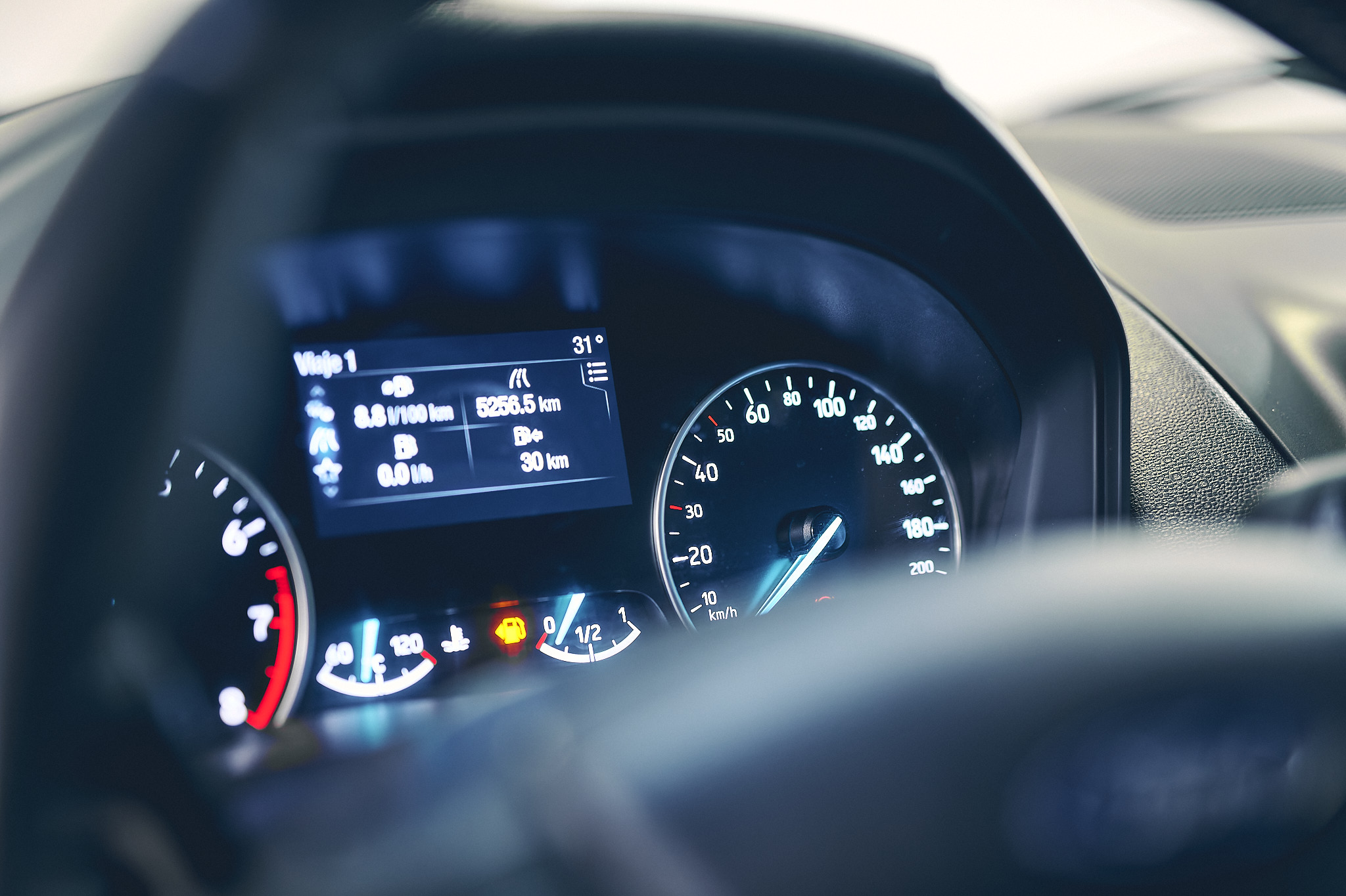 FORD ECOSPORT FREESTYLE 1.5 MT ROJO AC031RT 2018 61.500 KM (2)