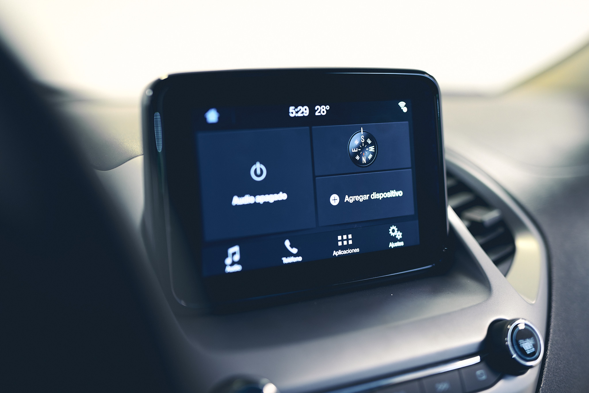 FORD KA SE 1.5 GRIS PLATA AE090AM 2019 68.000 KM (2)