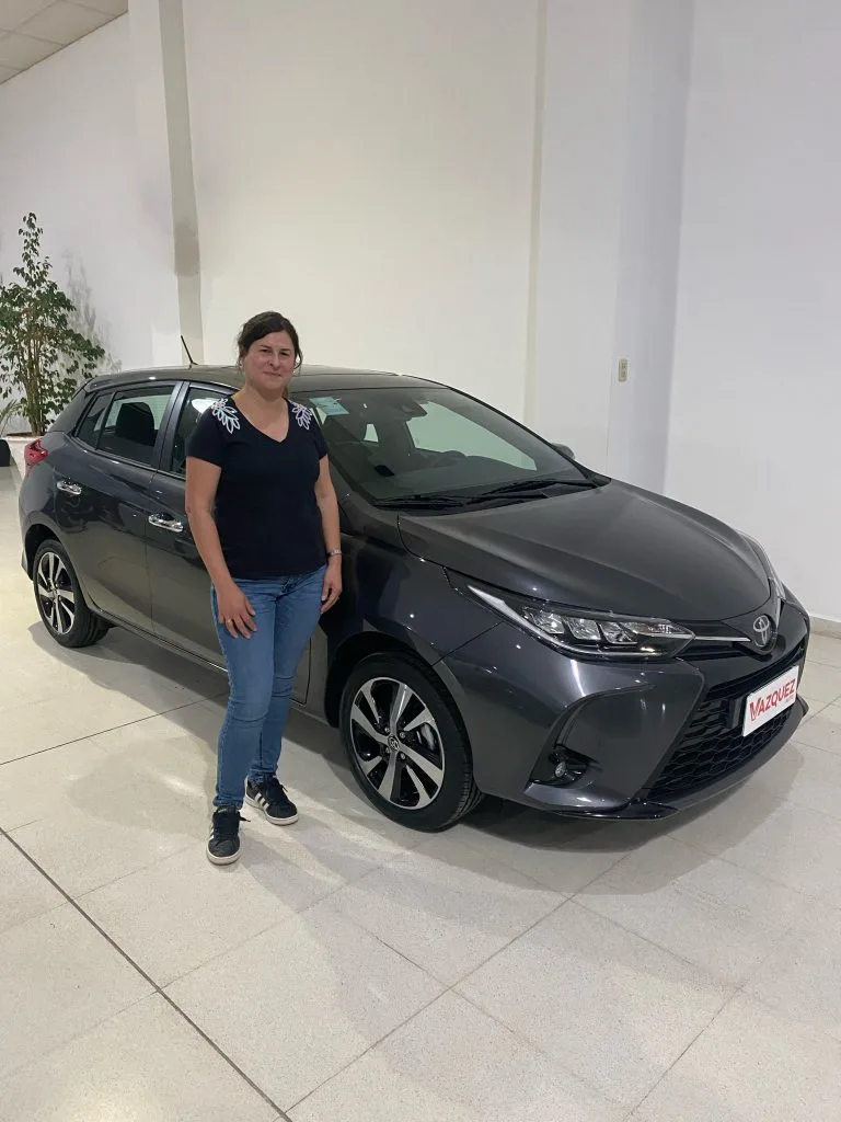 LUDUENA-TONEATTI-YARIS-S-768x1024